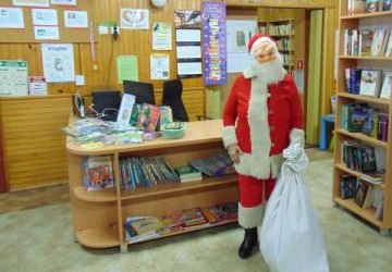 W bibliotece Mikołaj odwiedził seniorów