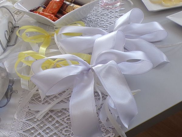 Przyjemne z pożytecznym. Kokardy sposób - na spędzenie czasu.
